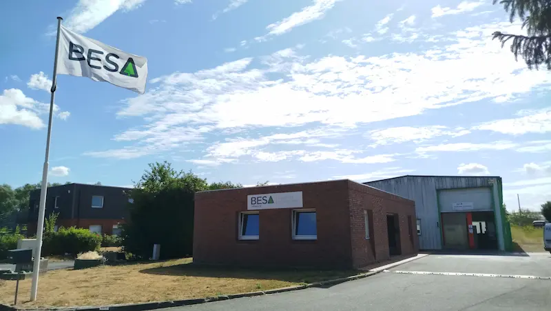 Prise de vue depuis l'extérieur de l'entreprise Besa basé à Orchies, Nord